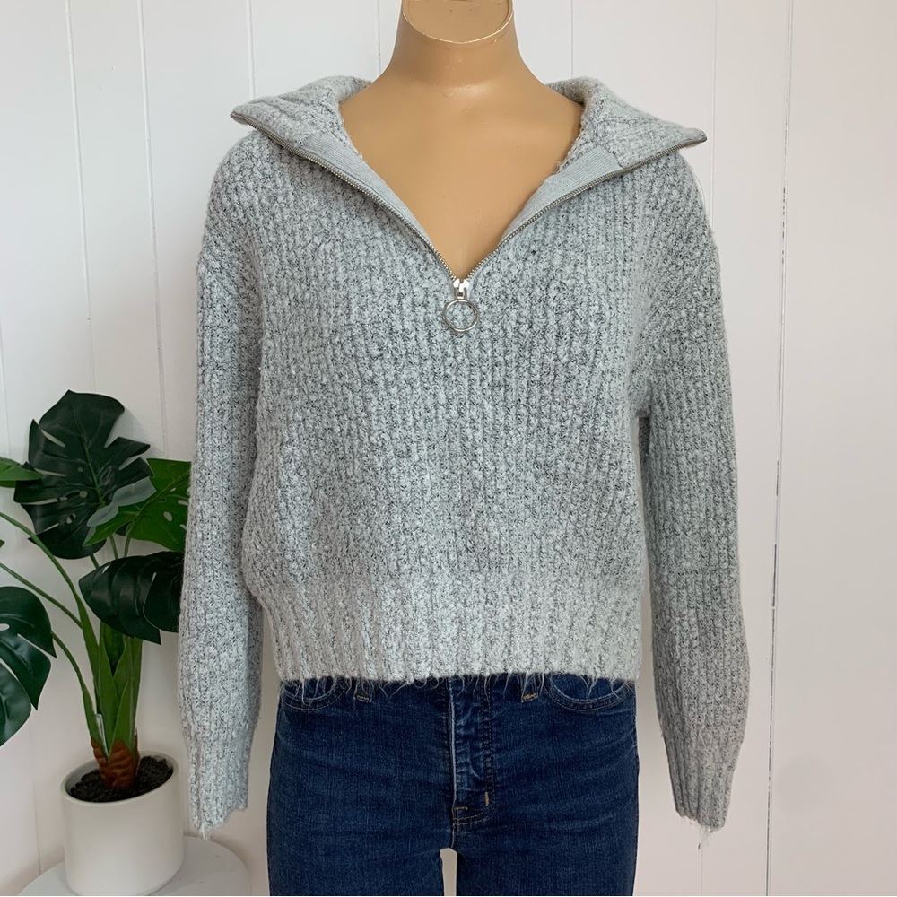 Love by Design Cozy Gray Quarter Zip Soft sweater Size Large